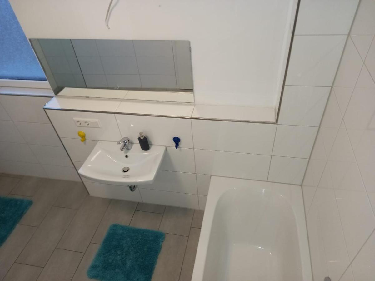 Fürth Neubau Appartement Mit Terasse, Privater Eingang,Parkplatz,Kueche מראה חיצוני תמונה